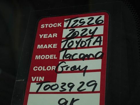 Used 2024 Toyota Tacoma Trailhunter image 41