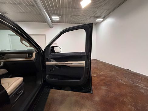 Used 2024 Ford Expedition Max Limited AWD/4WD image 62