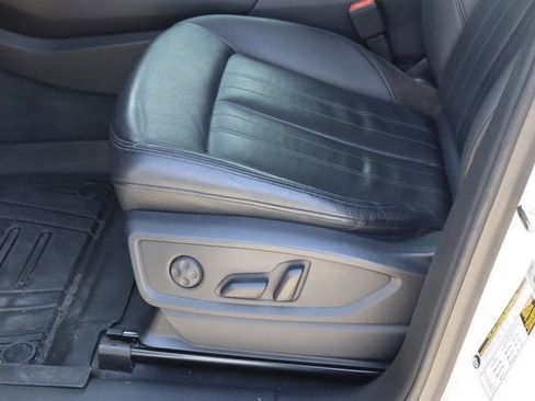 Used 2019 Audi Q5 2.0T Premium w/ Convenience Package AWD/4WD image 13