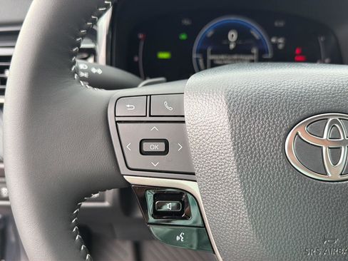 New 2026 Toyota Camry SE FWD image 21
