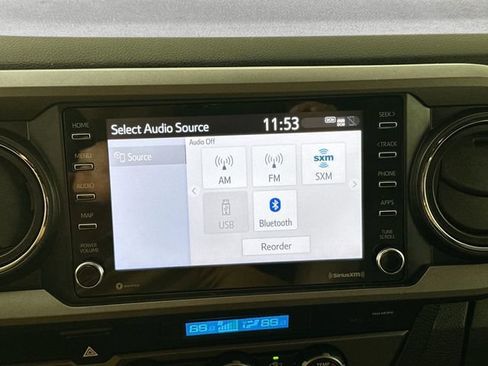 Used 2022 Toyota Tacoma TRD Sport w/ Technology Package AWD/4WD image 11