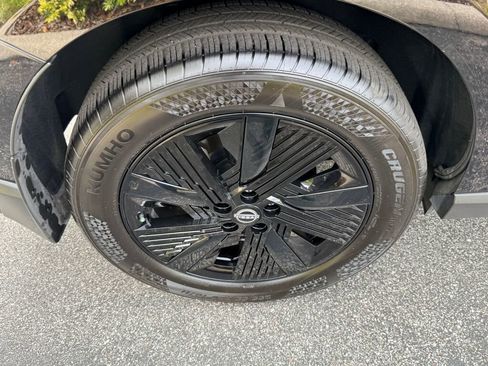 Used 2025 Nissan Murano SV image 12