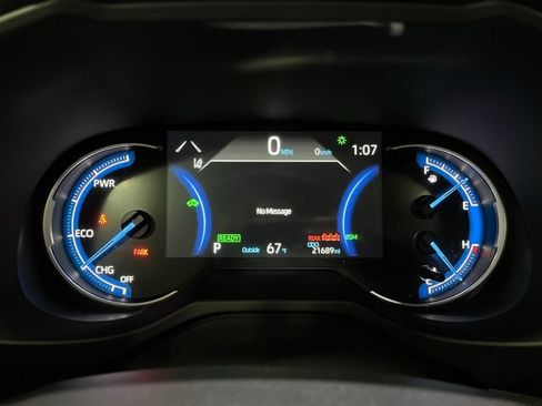 Certified 2025 Toyota RAV4 XLE w/ Convenience Package AWD/4WD image 16