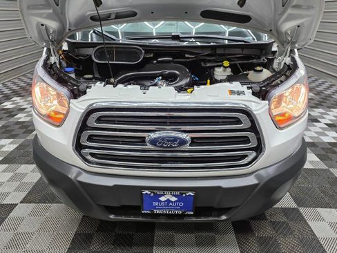 Used 2018 Ford Transit 250 130 Low Roof w/ Exterior Upgrade Package RWD image 29