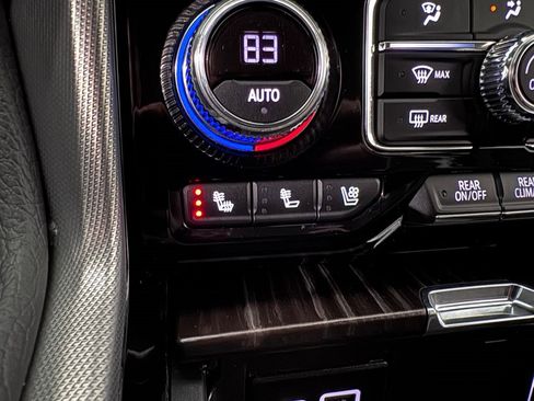 Certified 2021 GMC Yukon Denali AWD/4WD image 26