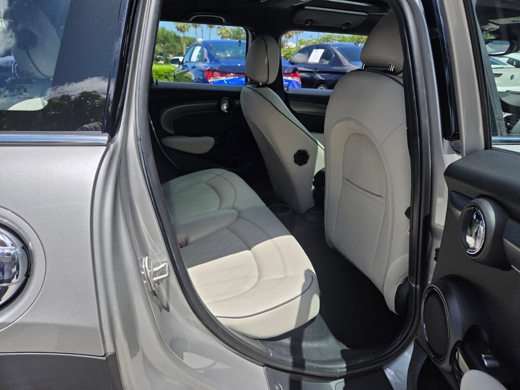 Used 2024 MINI Cooper S w/ Signature Upholstery Package FWD image 17