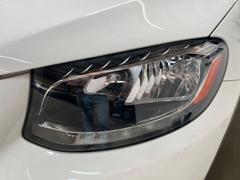 Used 2018 Mercedes-Benz GLC 300 image 15