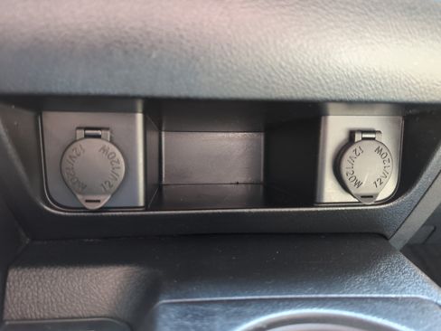 Used 2012 Toyota Tundra 2WD CrewMax w/ SR5 Pkg image 39