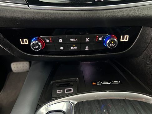 Used 2023 Buick Enclave Essence w/ Sport Touring Edition FWD image 16