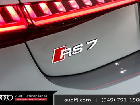 New 2025 Audi RS 7 Performance image 9