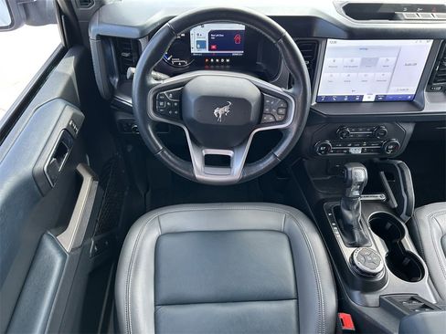 Used 2023 Ford Bronco Outer Banks image 22