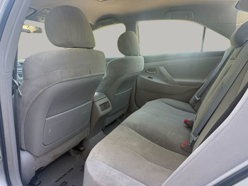 Used 2007 Toyota Camry LE FWD image 13