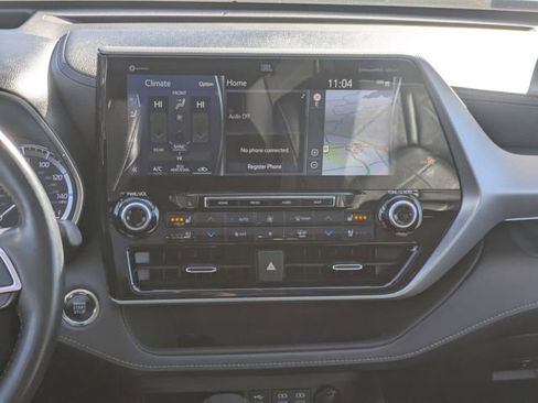 Used 2022 Toyota Highlander Platinum image 15