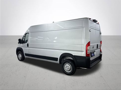 New 2026 RAM ProMaster 2500 w/ Premium Convenience Group FWD image 8