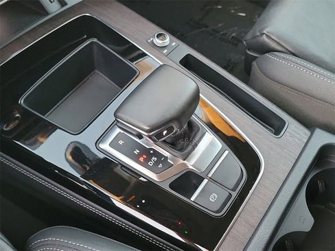 Used 2024 Audi Q5 2.0T Premium Plus image 13
