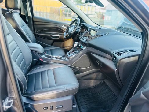 Used 2015 Ford Escape Titanium w/ Equipment Group 301A AWD/4WD image 19