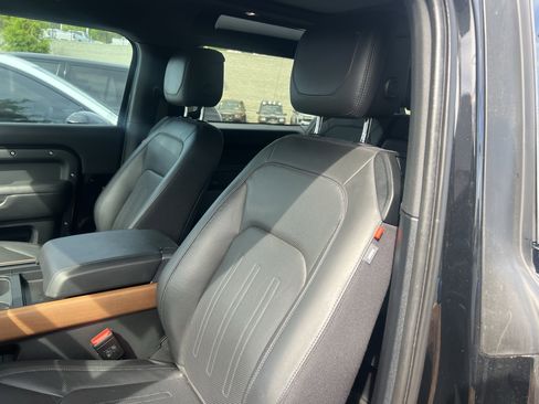 Certified 2023 Land Rover Defender 90 X image 19