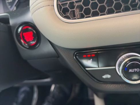 Used 2026 Honda HR-V EX-L image 12