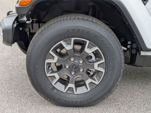 New 2026 Jeep Gladiator Sport image 12