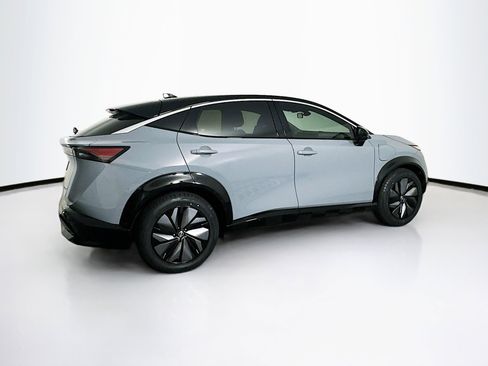 Used 2023 Nissan Ariya FWD image 10