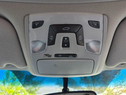 Used 2014 Toyota Sienna XLE image 55