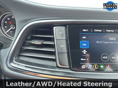 Used 2023 Buick Enclave Essence image 17