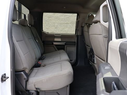 Used 2022 Ford F250 XLT w/ Black Appearance Package AWD/4WD image 32