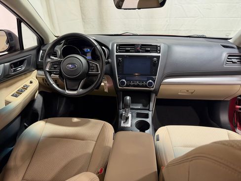 Used 2019 Subaru Outback 2.5i Premium image 17