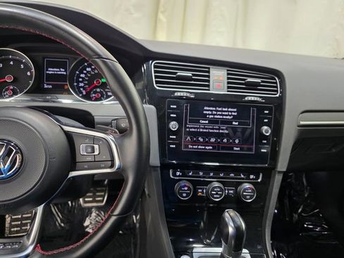 Used 2019 Volkswagen GTI Autobahn image 17