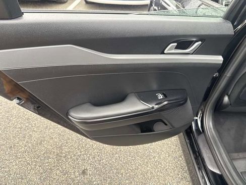 Used 2023 Kia K5 LXS image 16