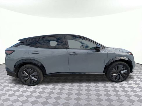 Used 2023 Nissan Ariya AWD image 2