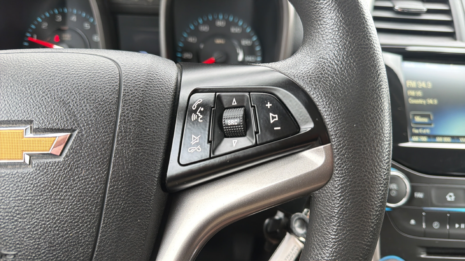 Used 2015 Chevrolet Malibu LT w/ Power Convenience Package FWD image 17