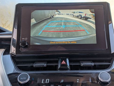 Used 2025 Toyota Corolla LE image 16