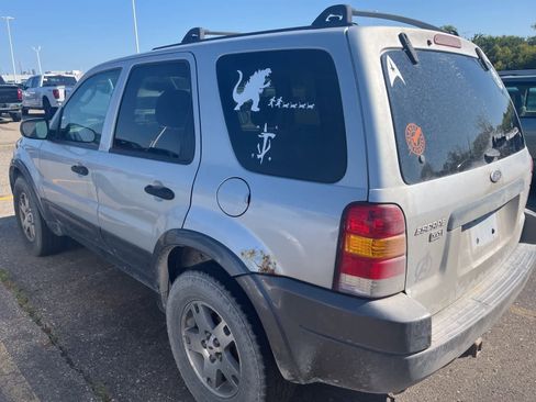 Used 2004 Ford Escape XLT image 8