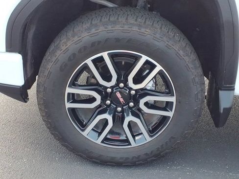 Used 2026 GMC Sierra 1500 AT4 w/ AT4 Premium Package AWD/4WD image 31