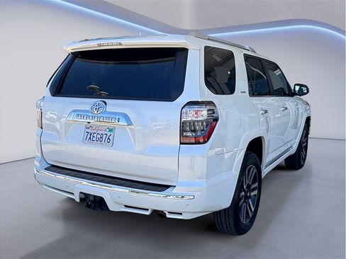 Used 2017 Toyota 4Runner Limited AWD/4WD image 6