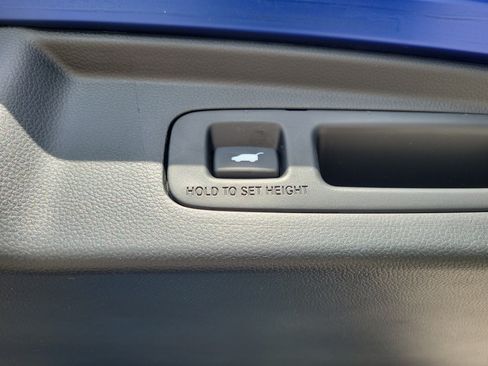 Used 2025 Honda CR-V EX-L image 18