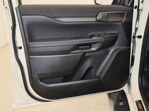 New 2025 Ford Ranger Raptor image 9