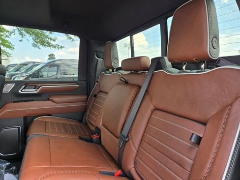 New 2025 GMC Sierra 2500 Denali Ultimate image 40