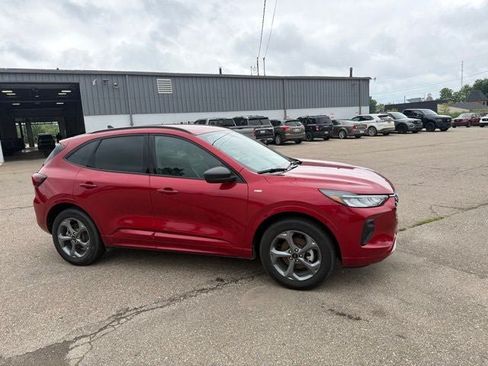 Used 2024 Ford Escape ST-Line AWD/4WD image 5