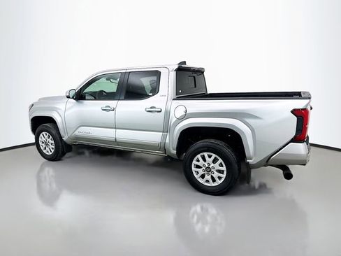 Used 2024 Toyota Tacoma SR5 image 5