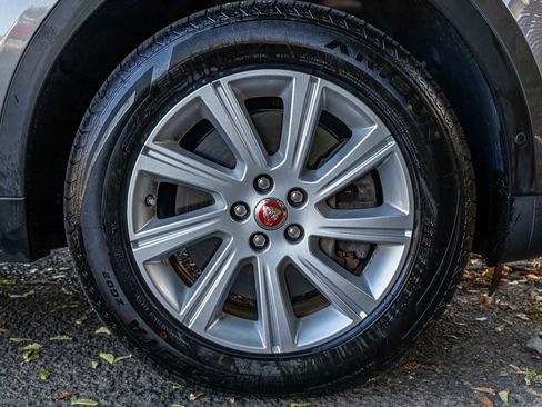 Used 2018 Jaguar E-PACE S image 27