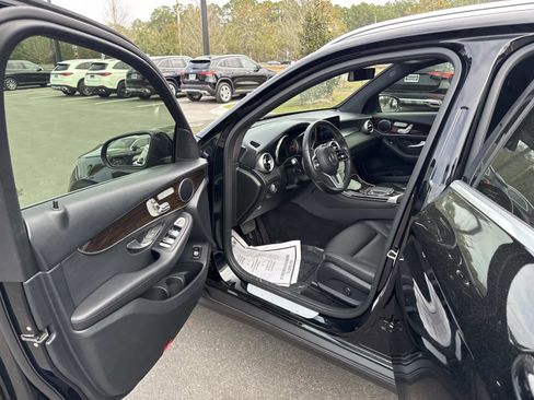 Used 2020 Mercedes-Benz GLC 300 GLC 300 image 17