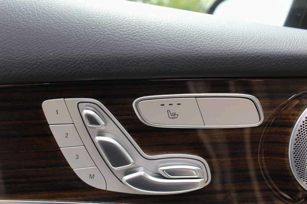 Used 2016 Mercedes-Benz GLC 300 4MATIC image 12
