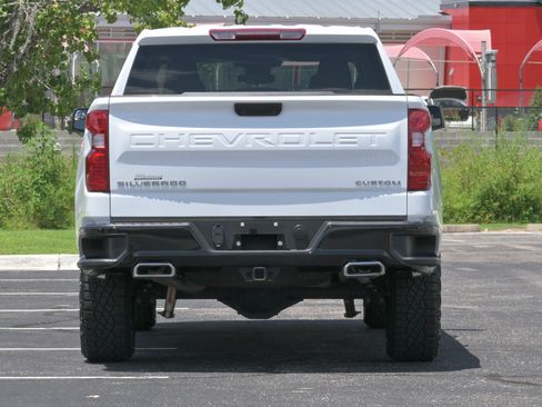 Used 2024 Chevrolet Silverado 1500 Custom Trail Boss AWD/4WD image 28