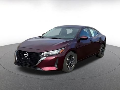 Used 2025 Nissan Sentra SV image 16