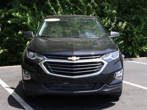 Certified 2021 Chevrolet Equinox LS w/ LS Convenience Package AWD/4WD image 2