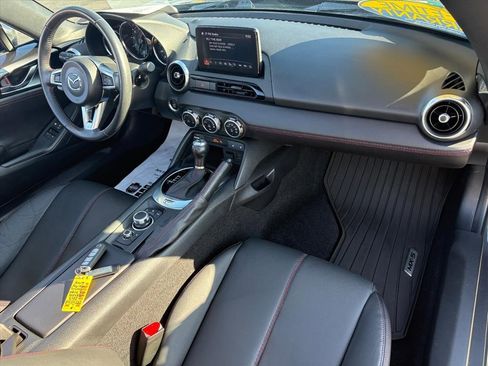 Used 2019 MAZDA MX-5 Miata RF Grand Touring w/ Appearance Package image 5