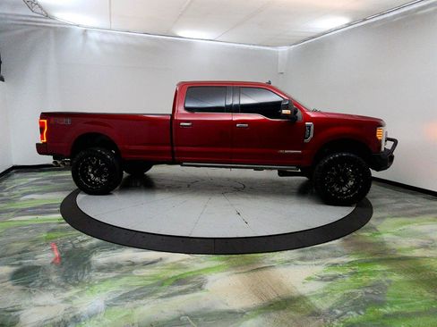 Used 2019 Ford F350 Platinum w/ Platinum Ultimate Package AWD/4WD image 4
