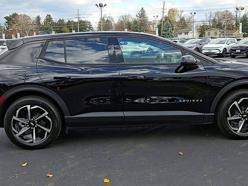 New 2026 Chevrolet Equinox EV LT image 5
